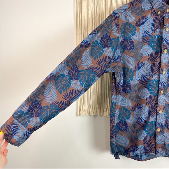Duluth Trading Co Relaxed Fit Tropical Print Long Sleeve Button Shirt Medium - Picture 5 of 13